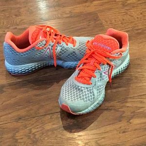 New Balance tennis shoes like new